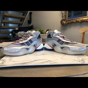 Kobe Bryant shoes / Size: 11 / MSRP: $125